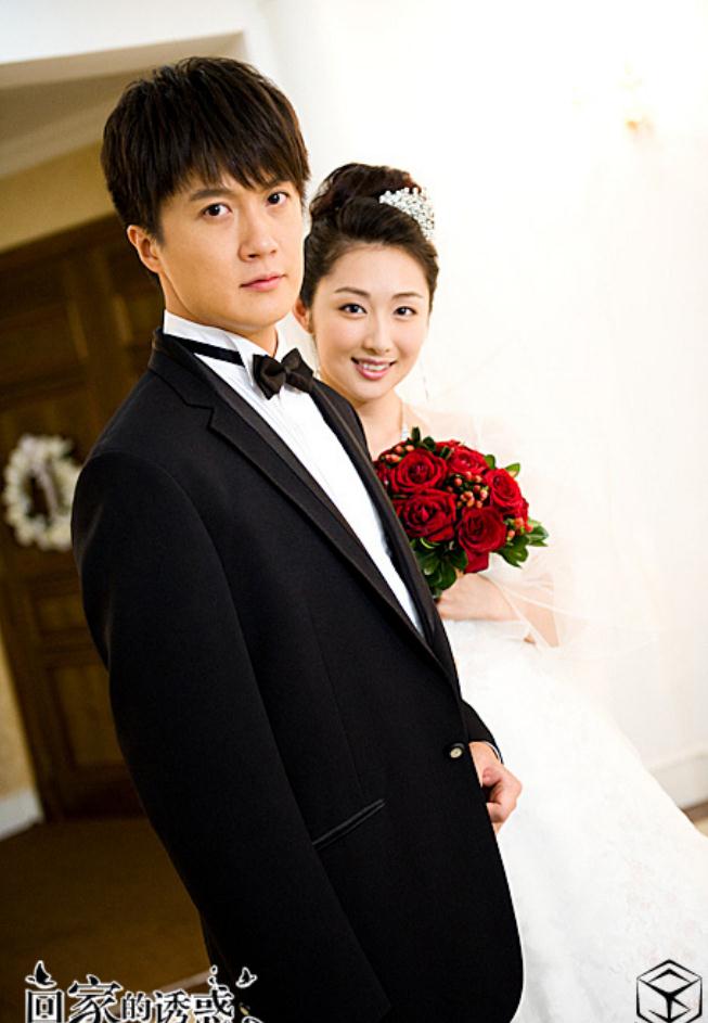 因为|和万茜郭京飞是同学,演过《回家的诱惑》,出道多年她却始终没火