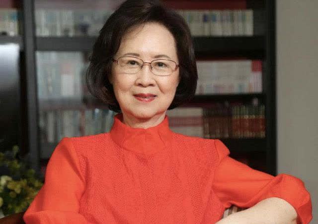 原创很多长得漂亮的女人都有丑陋的一面被琼瑶的语录道破很刺耳