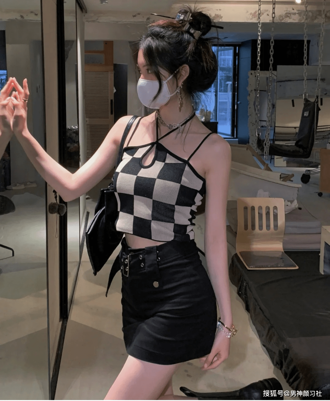 设计|盛夏露脐装，撩人指数90分；为什么很多人容易穿出廉价感