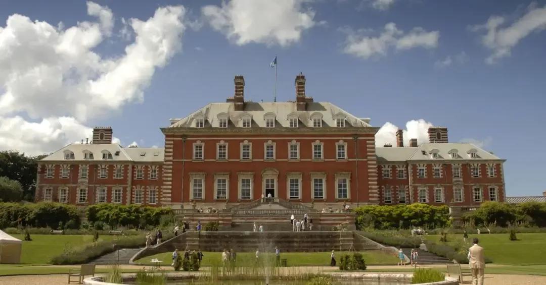 英国排名前20的大学_英国大学排名(2)