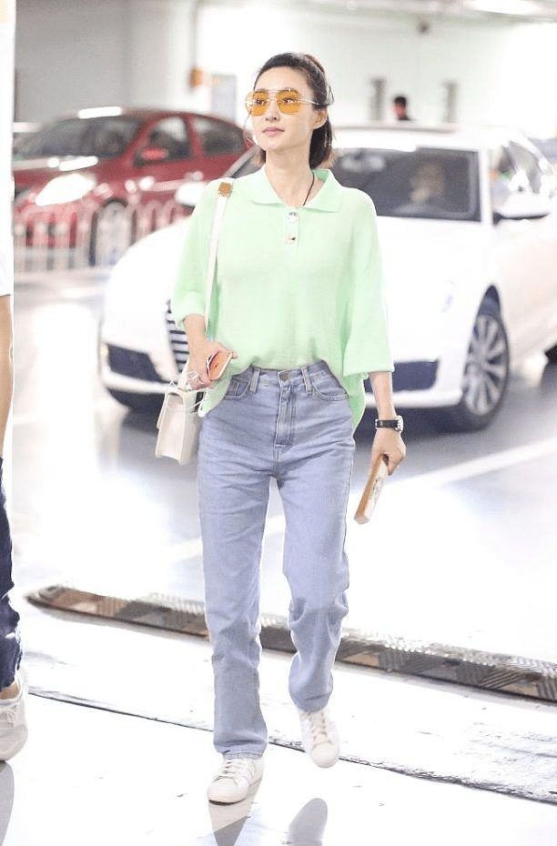 马尾|王丽坤真的好会搭,清爽颜色搭配清纯又减龄,高级又有辨识度