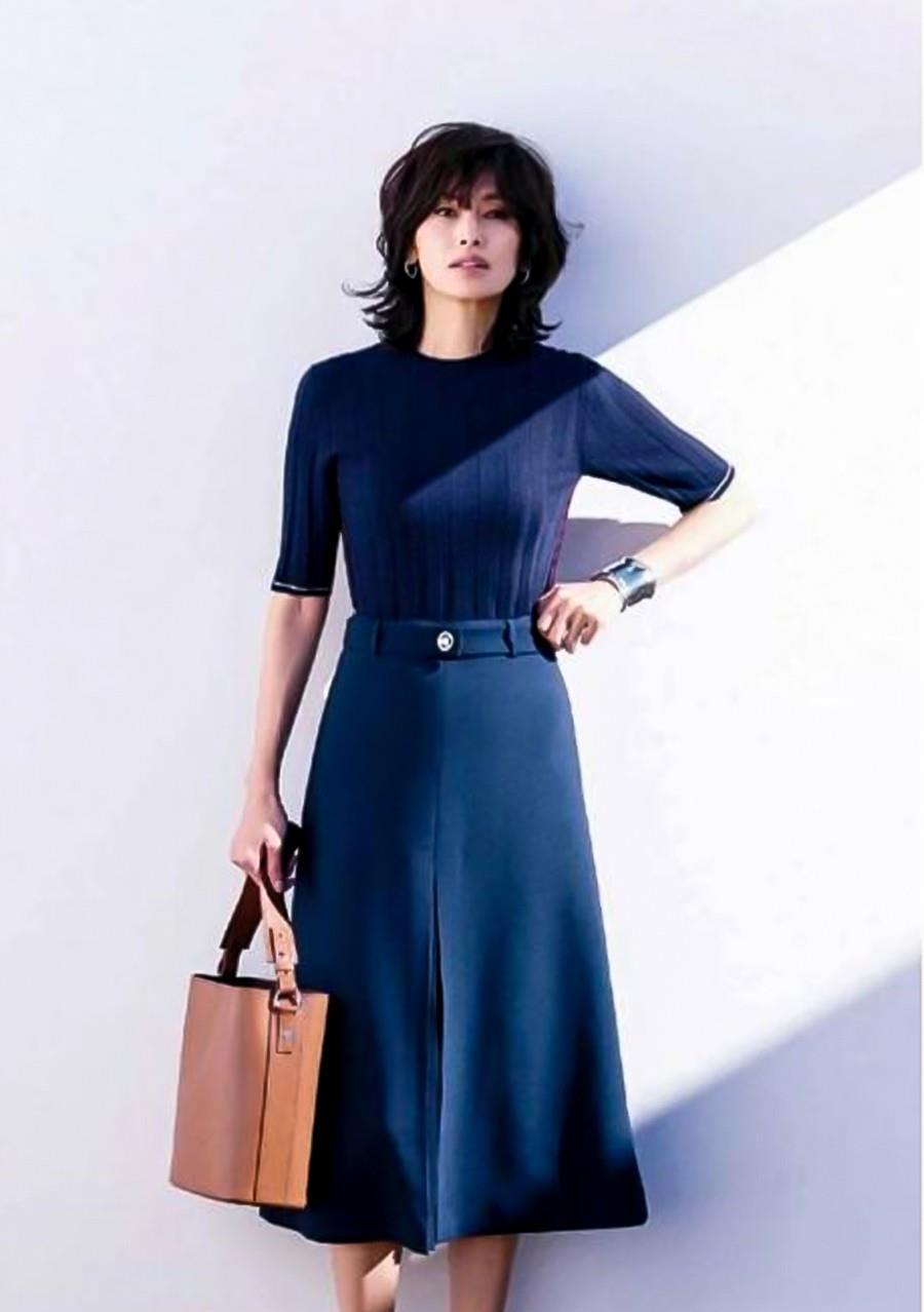 女人怎么打扮洋气时尚 49be6f67e9644122a93e148d7ecf5baa.jpeg