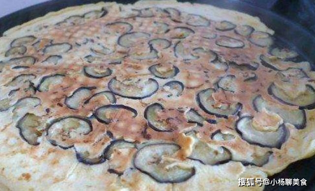 薄片|茄子和鸡蛋搭配,原来这么好吃,我家每天都吃,比吃肉都舒服