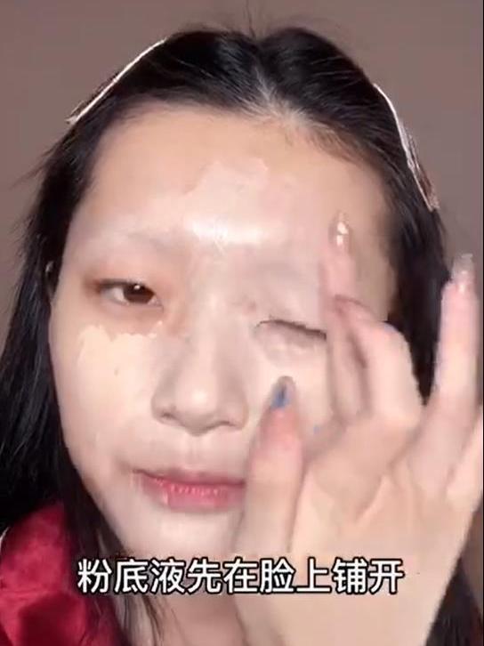画眉|建议女人：不管多忙都要学会有效化妆，轻松2步，差别不止一点点