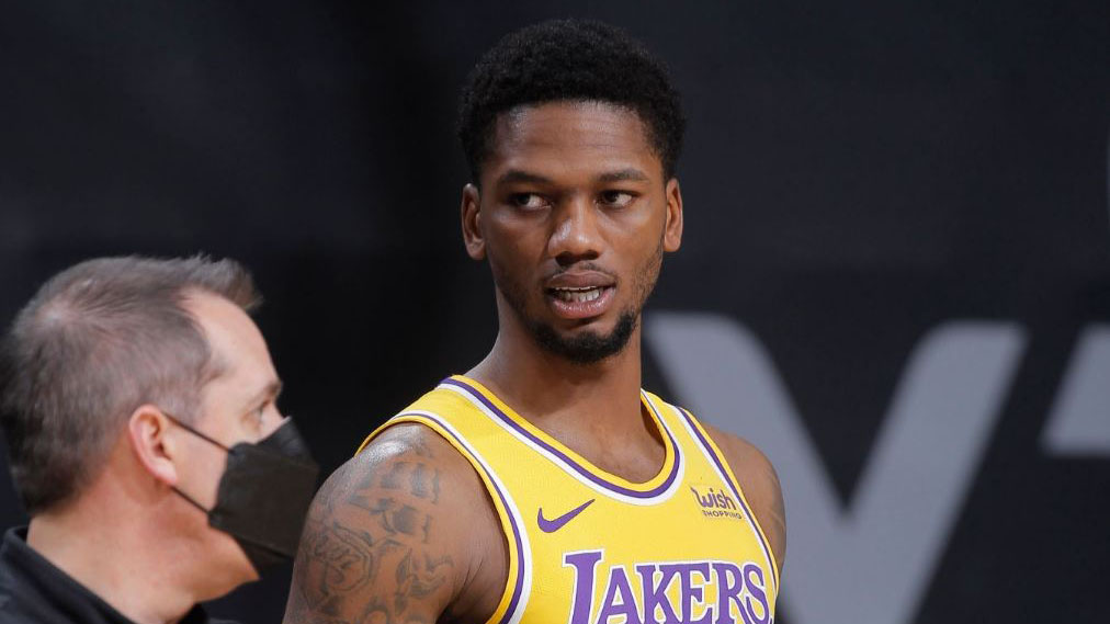 湖人3消息麦金尼正式被裁曝卡鲁索降薪留队遭拒小加上货架