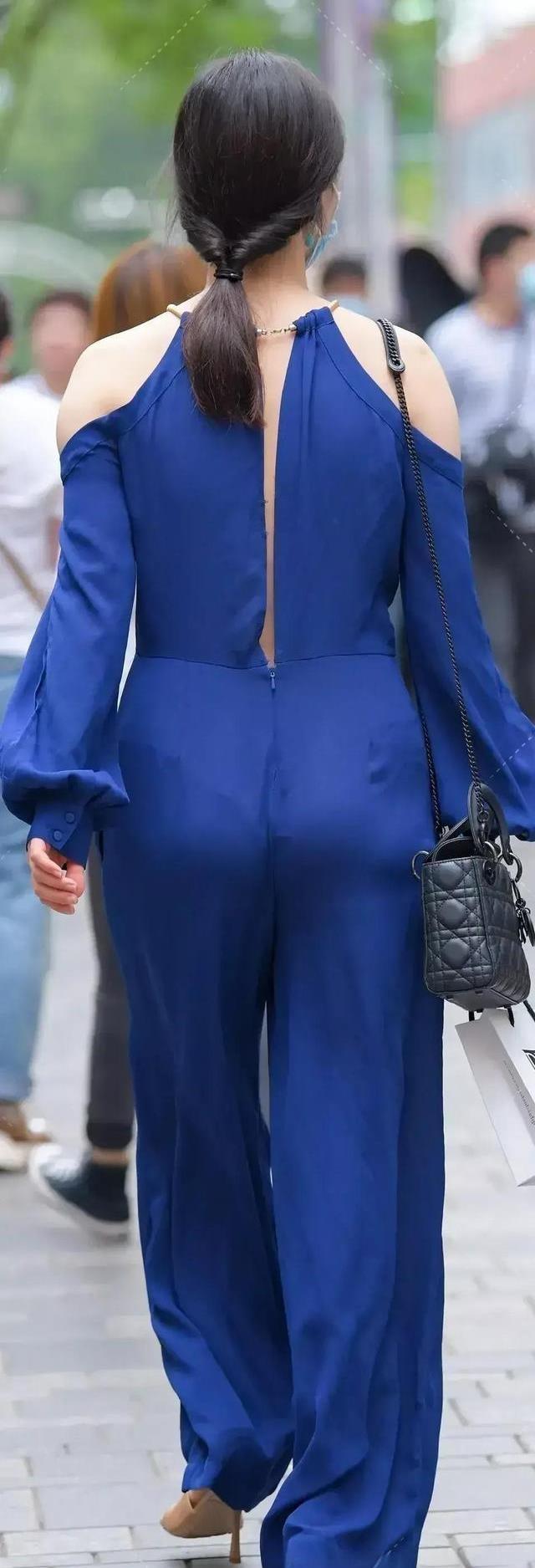 高个子|逛街的瑜伽裤美女，擅长打造优雅靓丽风，气质提升