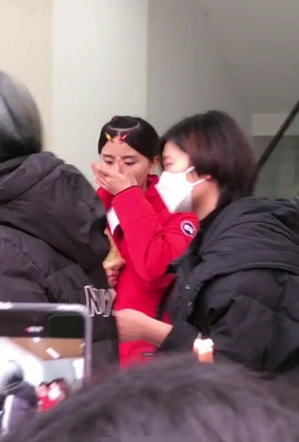 身体状况|《我就是演员》张艺凡要退出节目?两方粉丝都自称爱豆是工具人!