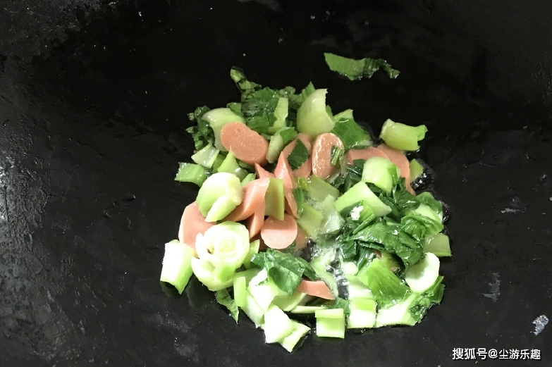 盛出|10分钟快手早餐，一看就会，好吃又营养，孩子连吃三天没过瘾