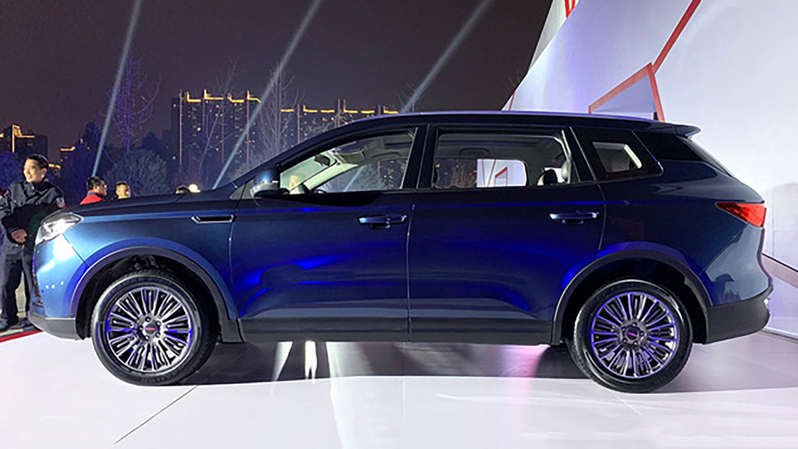 g3(参数|图片),英致提到潍柴汽车,可能很多车友并不熟悉,但是其旗下的