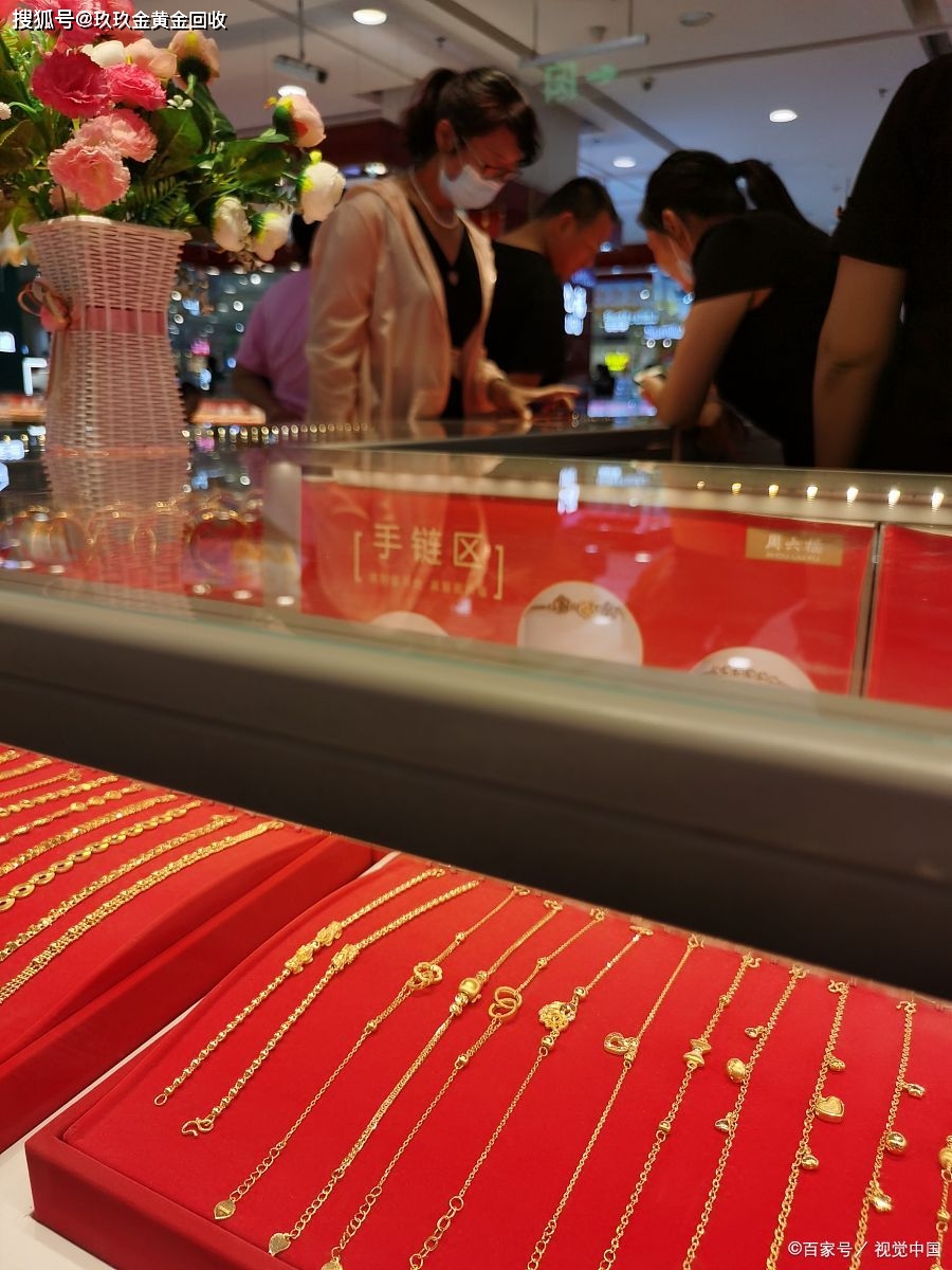 购买银饰品的同时要认清银饰的真假以防上当受骗