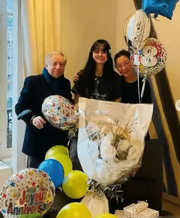 女神|杨紫琼素颜出镜,土黄色的皮肤和满脖子的皱纹,并没有遮挡掩盖!