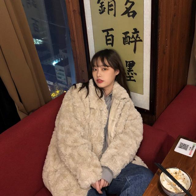 身材|跟着博主学穿搭，三套早夏韩系穿搭，减龄又通勤怎么穿都好看