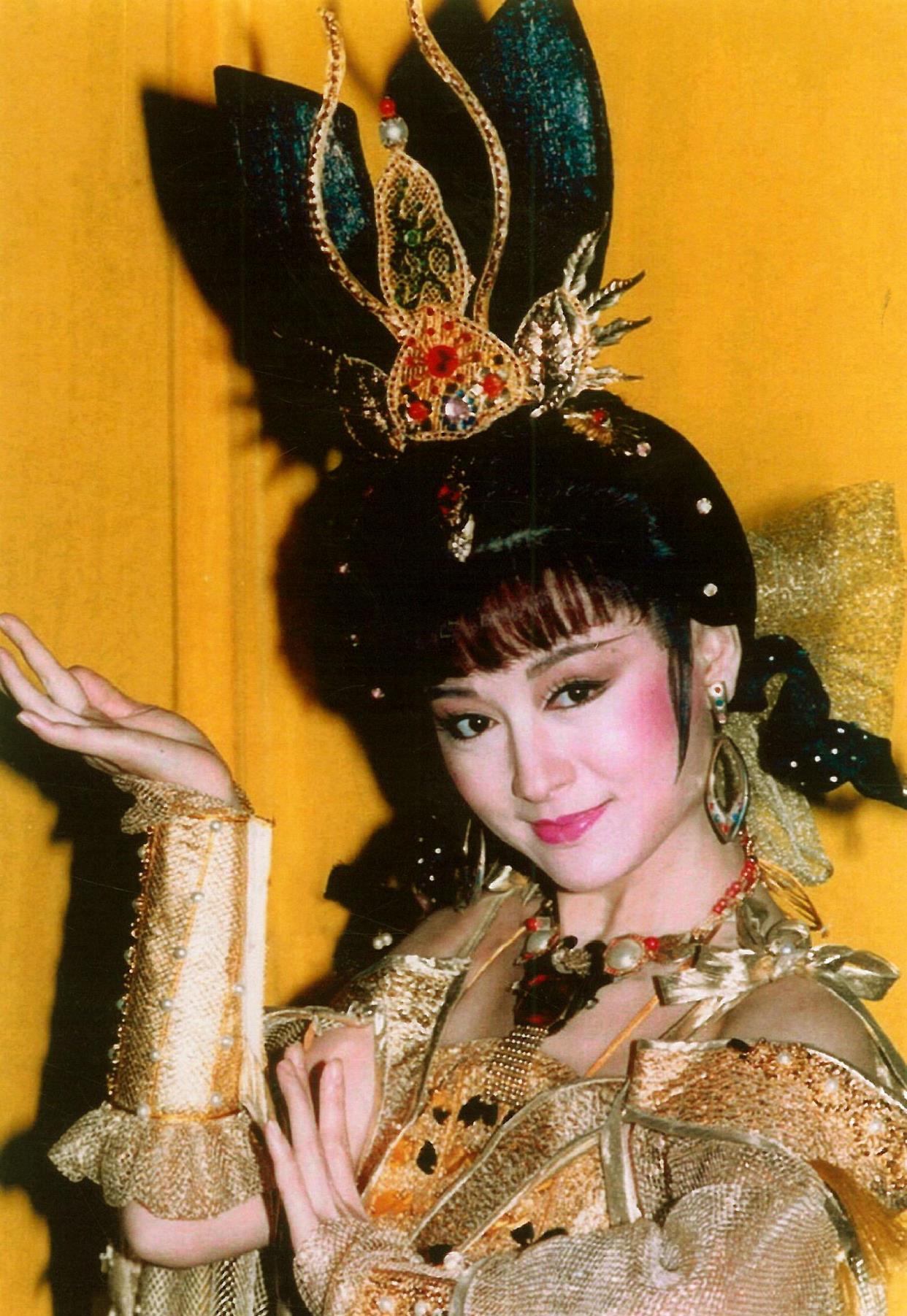 为潘迎紫量身定制一部讲述"太平公主"事迹的电视剧《一代公主》,她