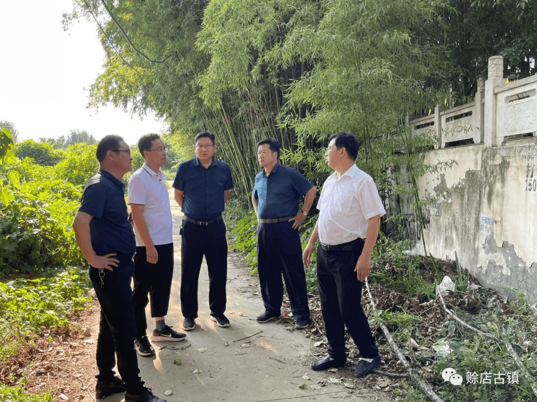 社旗县副县长韩岭到古镇入景口区域项目工地现场办公