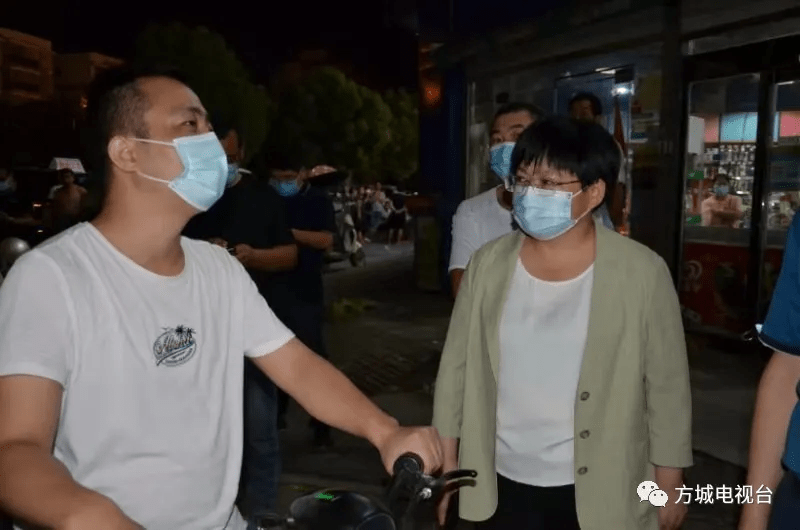 方城县委副书记,县长李霞督导检查疫情防控工作