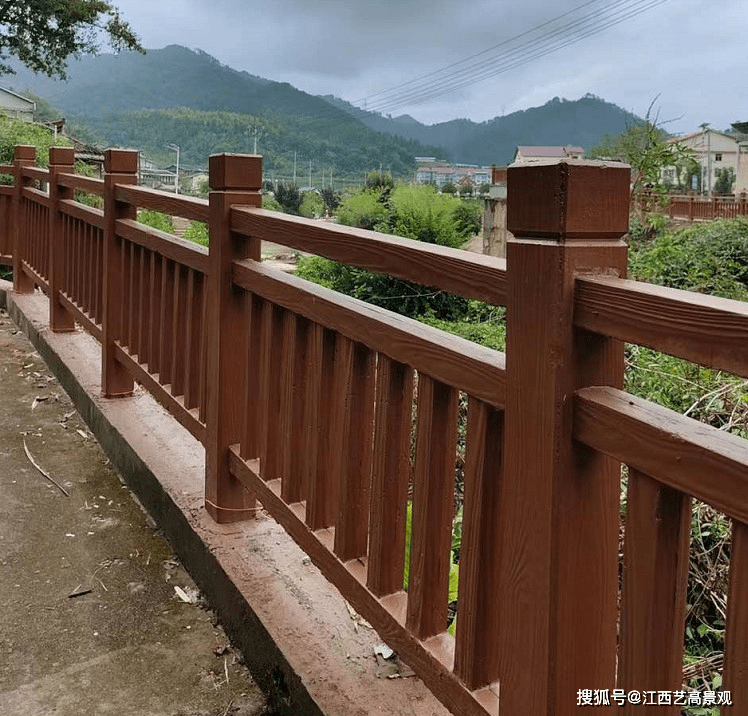随州仿木护栏围栏梯形安装效果图
