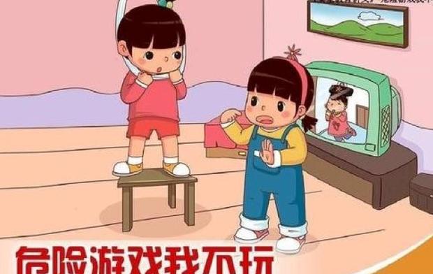 雷雨天|公交车上男孩高喊肚子痛，母亲查看后报警，乘客：“孩子真机灵”