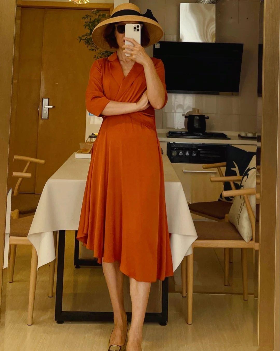 身材|年近60岁的女人，学这位健身博主的“四个技巧”，优雅高级显年轻