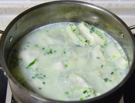 盒子|1碗面粉1把韭菜，教你秘制做法，比韭菜餃子簡單，比韭菜盒子好吃