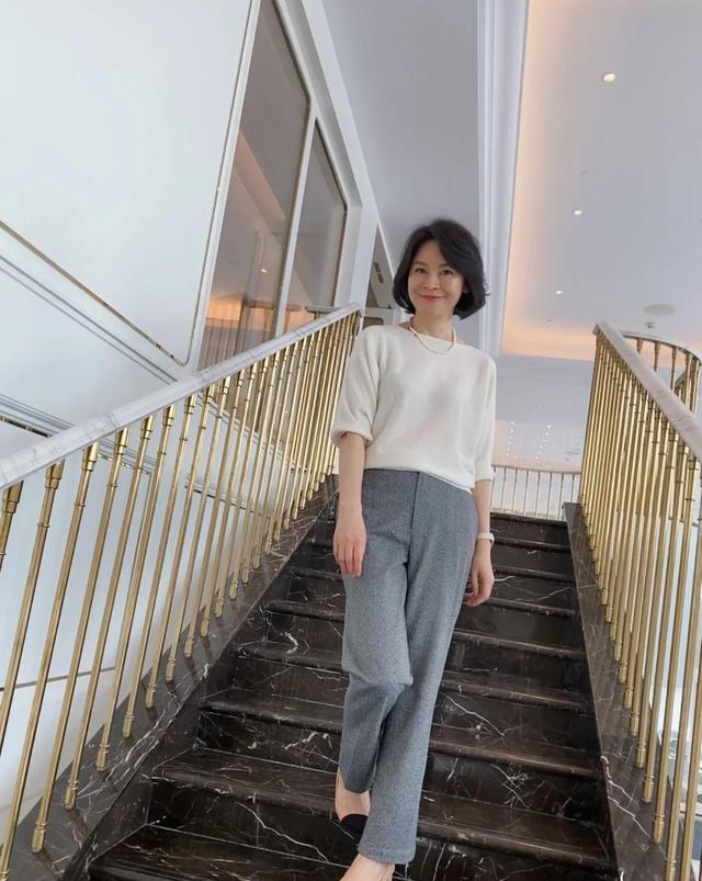 魅力|50岁妈妈辈的优雅穿搭，成熟知性更有女人味，温柔减龄不失时尚