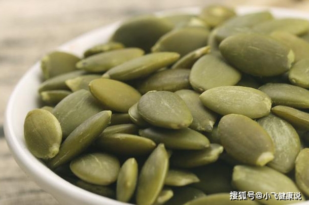 垃圾|别再吃垃圾零食了,聪明人只吃4种“健康零食”,还提高免疫力!