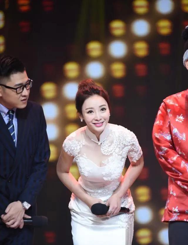 林志玲|蕾丝旗袍穿出来有多美？林志玲少女，柳岩性感，秦岚温婉甜美！