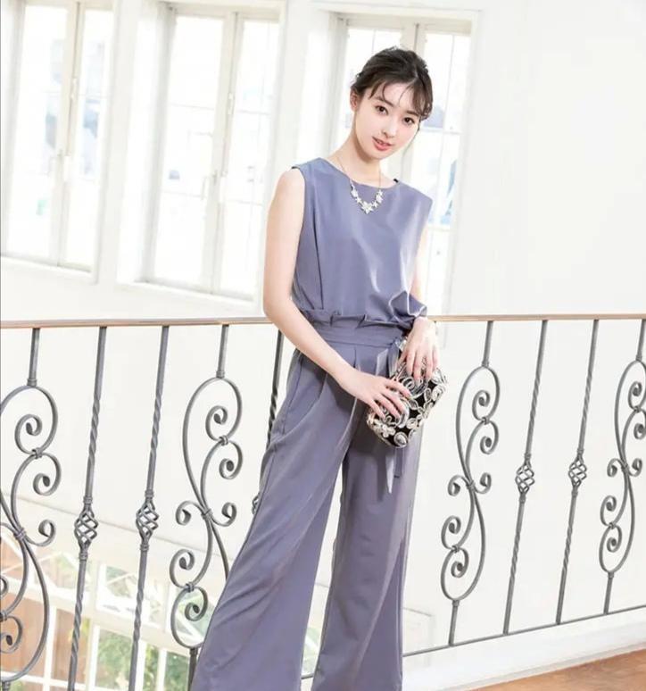 因为|时尚高级的夏日穿搭，看看这位高颜值模特精彩演绎，照着穿你也美