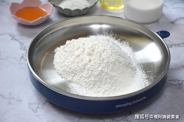 食材|一个鸡蛋，一杯牛奶，一碗面粉，十分钟早餐，美味不用等