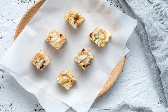 小谈|过年囤年货,不差钱的话,别老是瓜子花生,买这4种,家人更喜欢