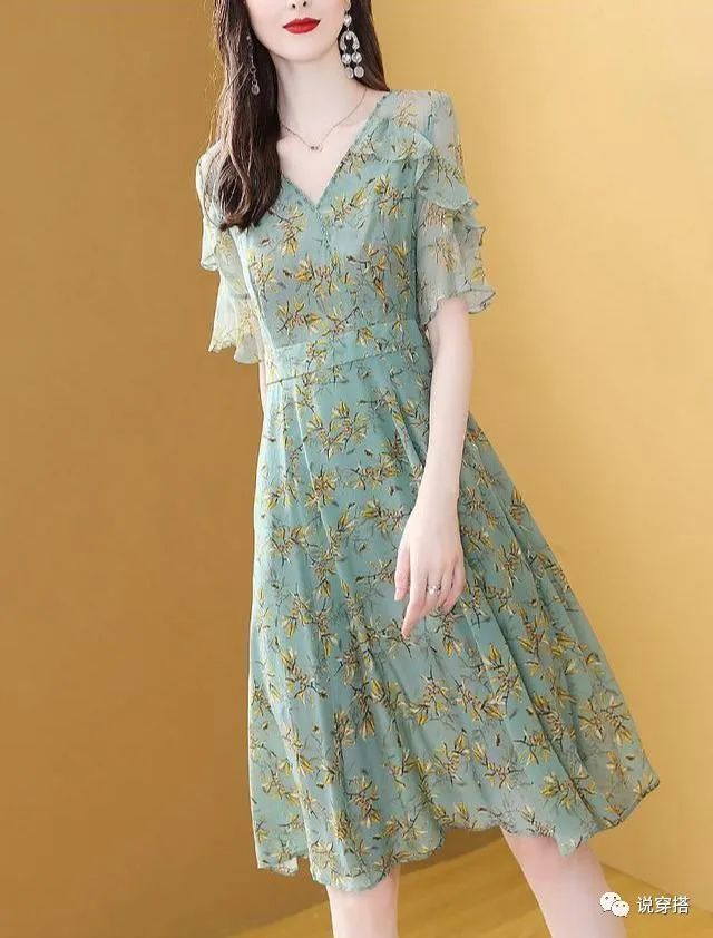 大气|听说这种“孔雀绿”裙很流行！送老婆3件，穿上惊艳极了，巨好看