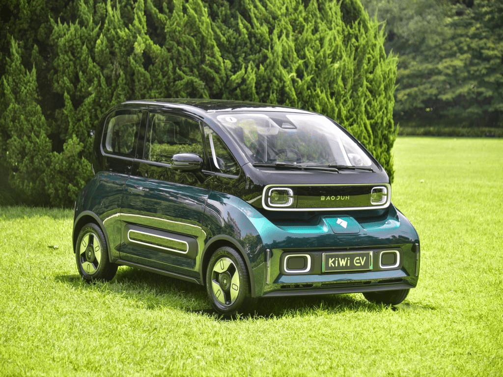 宝骏奇遇续航超300km,还支持快充,要和宏光miniev自相残杀?_新车