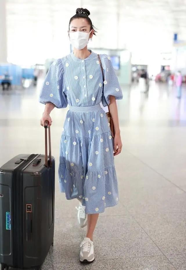 设计|刘雯178个子也不顶用，连衣裙穿出营养不良感，不打扮超模范全无