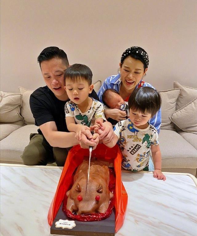 为什么称呼老公不好 cc157aa3fd8244afb85fcb53cfe53f2b.jpeg