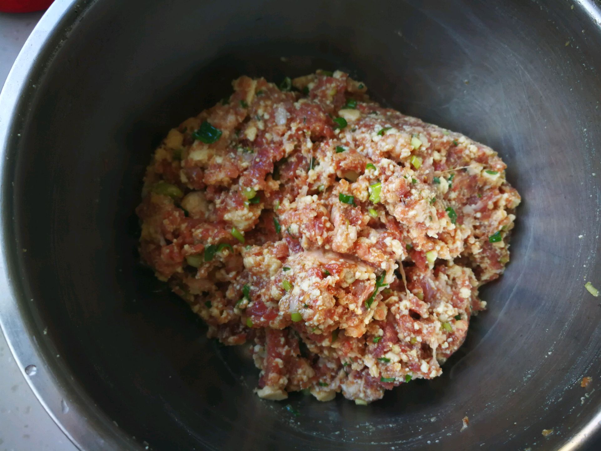 豆腐和猪肉这样做,上锅一蒸,家人都喜欢_肉馅