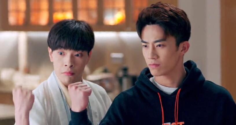 因为|好霸气！男星陈腾跃当群演被导演嫌丑，直接投资一部戏自己演男主