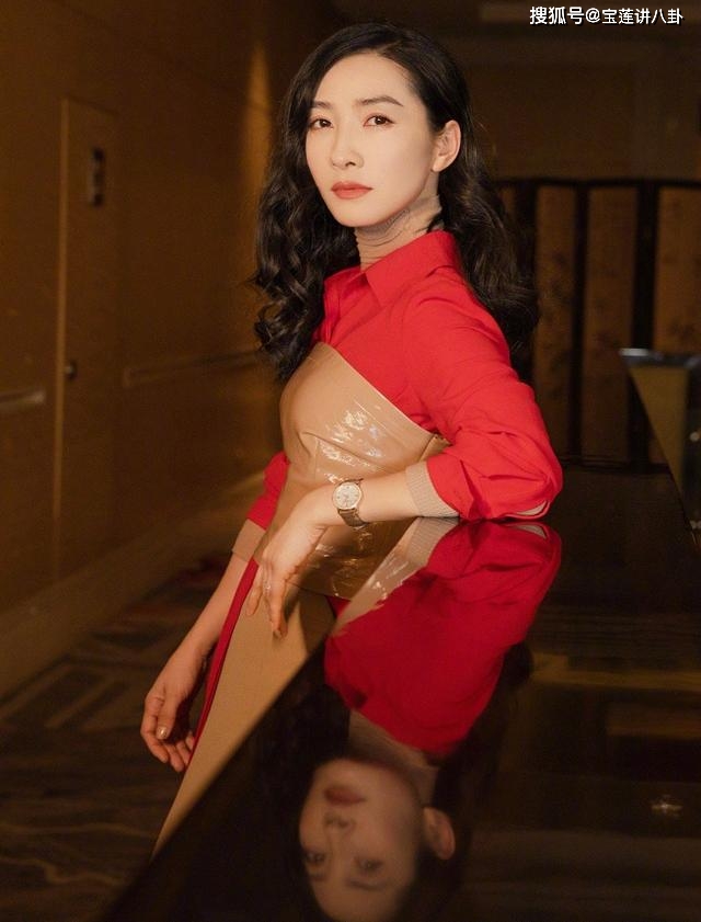 老公|“安陵容”是有多瘦？裙子里还能塞下厚毛衣，再套上腰封也很宽松