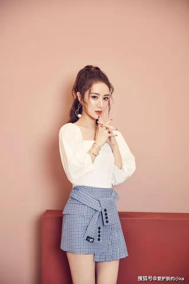 西装|薇娅的时尚感一点不输女明星，穿衬衫配高腰裤，高级精致有国际范