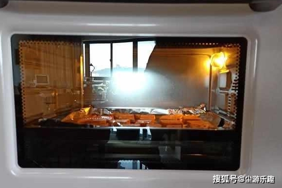 葱花|豆腐这么做，不用1滴油，外硬内软，又香又脆，好吃、简单、健康