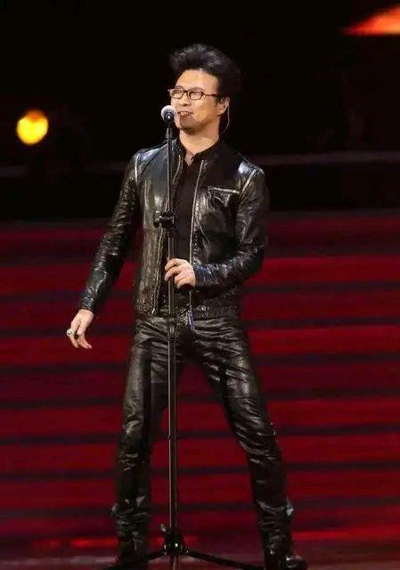 场合|汪峰和邓紫棋这么爱穿皮裤，其实是有原因的！！