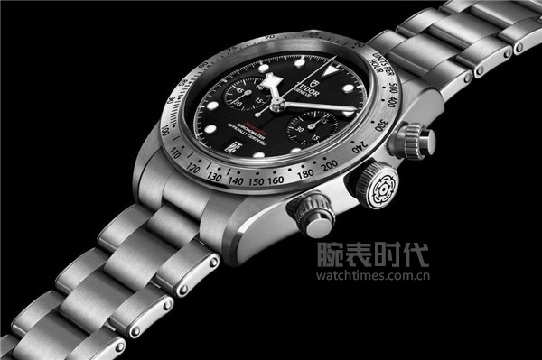 帝舵黑白熊猫可能是2021年5万以内最值得买的计时码表，没有之一