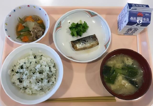 对比|中、日、韩幼儿园伙食大比拼，网友：真是没有对比就没有伤害