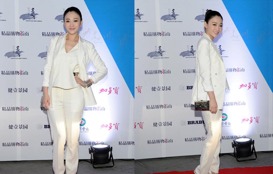 一身|李小冉穿一身白看着虽然美好，但却有点显身板宽，仔细一看太减分