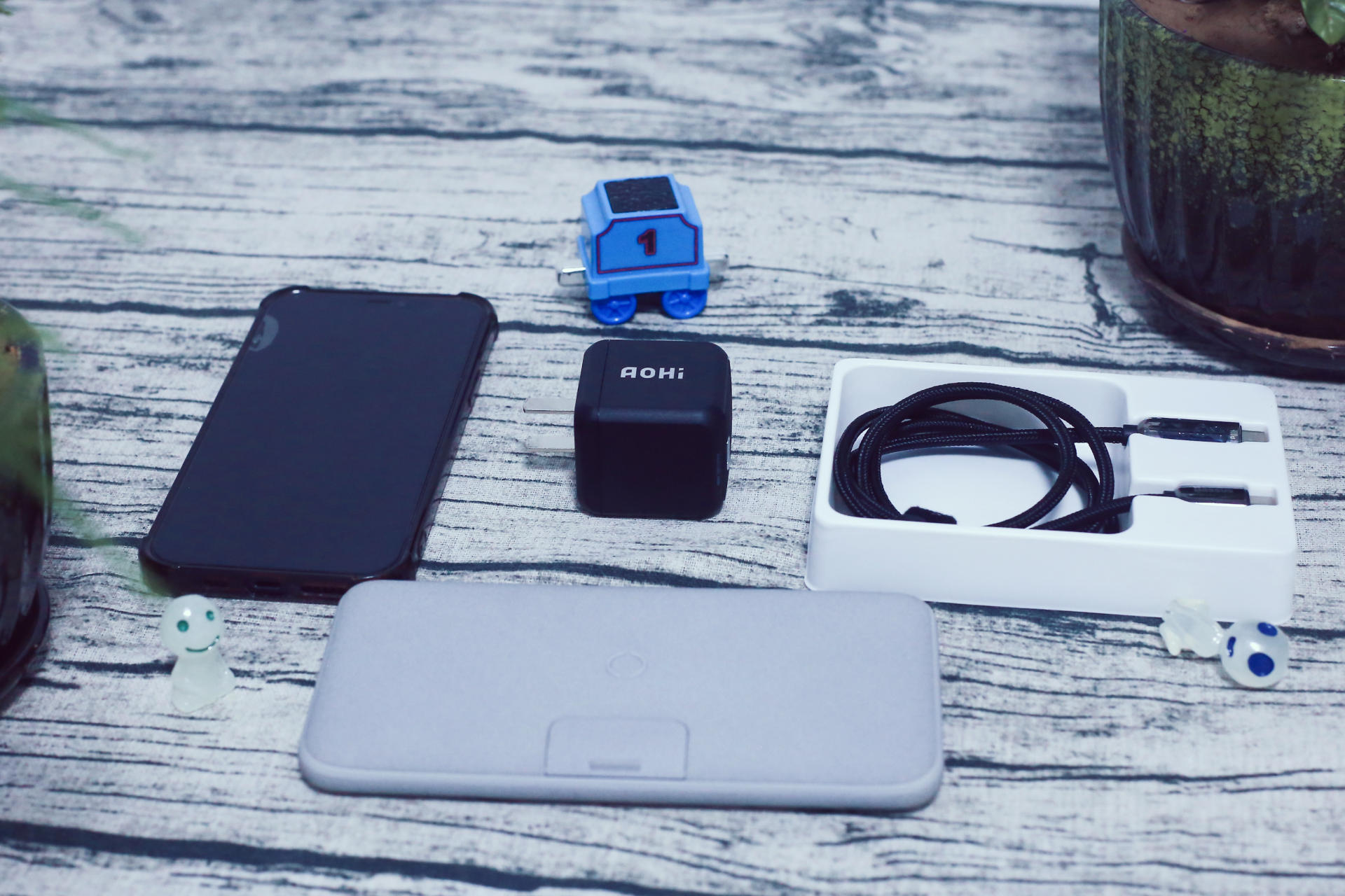 智能微型电脑充电机 c0d2baa852834e3b92e36b8ce7783fea.jpeg