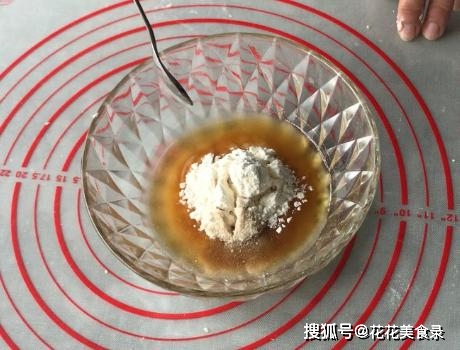 做法|早餐别出去吃了，教你做千层饼，晚上和面早上烙饼，方便还好吃
