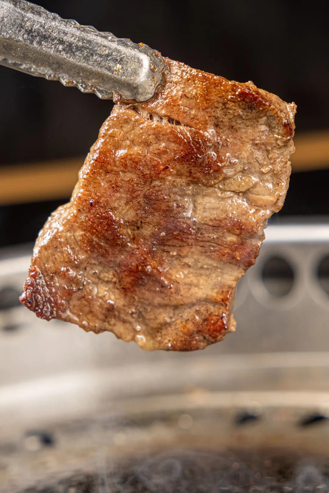 什么|江南西这店,用榴莲烤和牛,老板怎么想的?