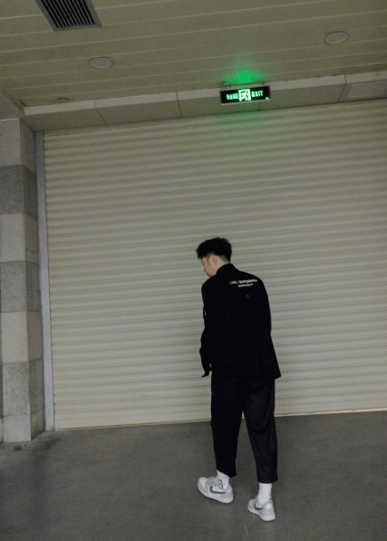 黑色|有种“整容”叫减肥，海涛瘦了形象大改变，粉丝看了都尖叫