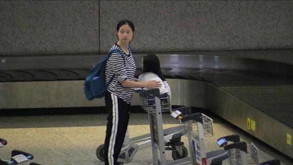 黑色|沈佳妮虽然不演戏了，但是衣品一直在线，休闲装更是拿手