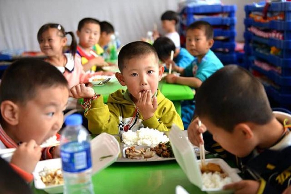 技能|若想孩子在幼儿园不受委屈，少不了4个必要条件，大人别忽视