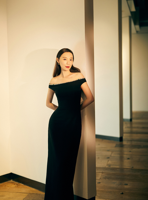 设计|温谷主穿越现代演绎阳光型男，王菊挑战酷炫眼妆，颜值与时尚齐飞！