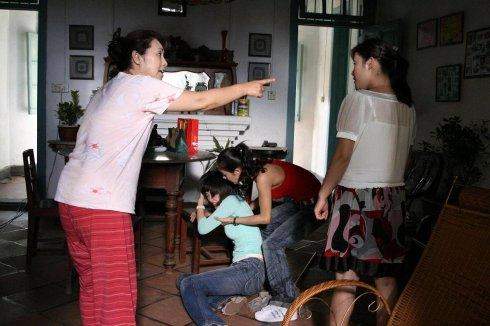 时间|“我养弟弟，谁来养我儿子？”女儿的质问，让父母无言以对